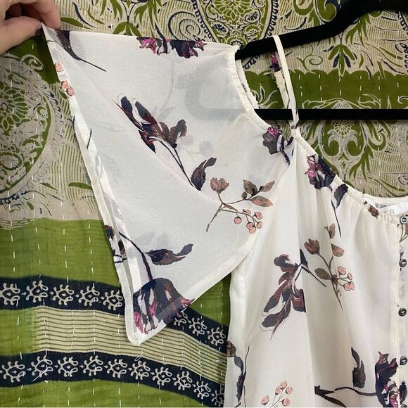 Astr the Label Floral Off-the-Shoulder Blouse Size Extra Small - Picture 4 of 16